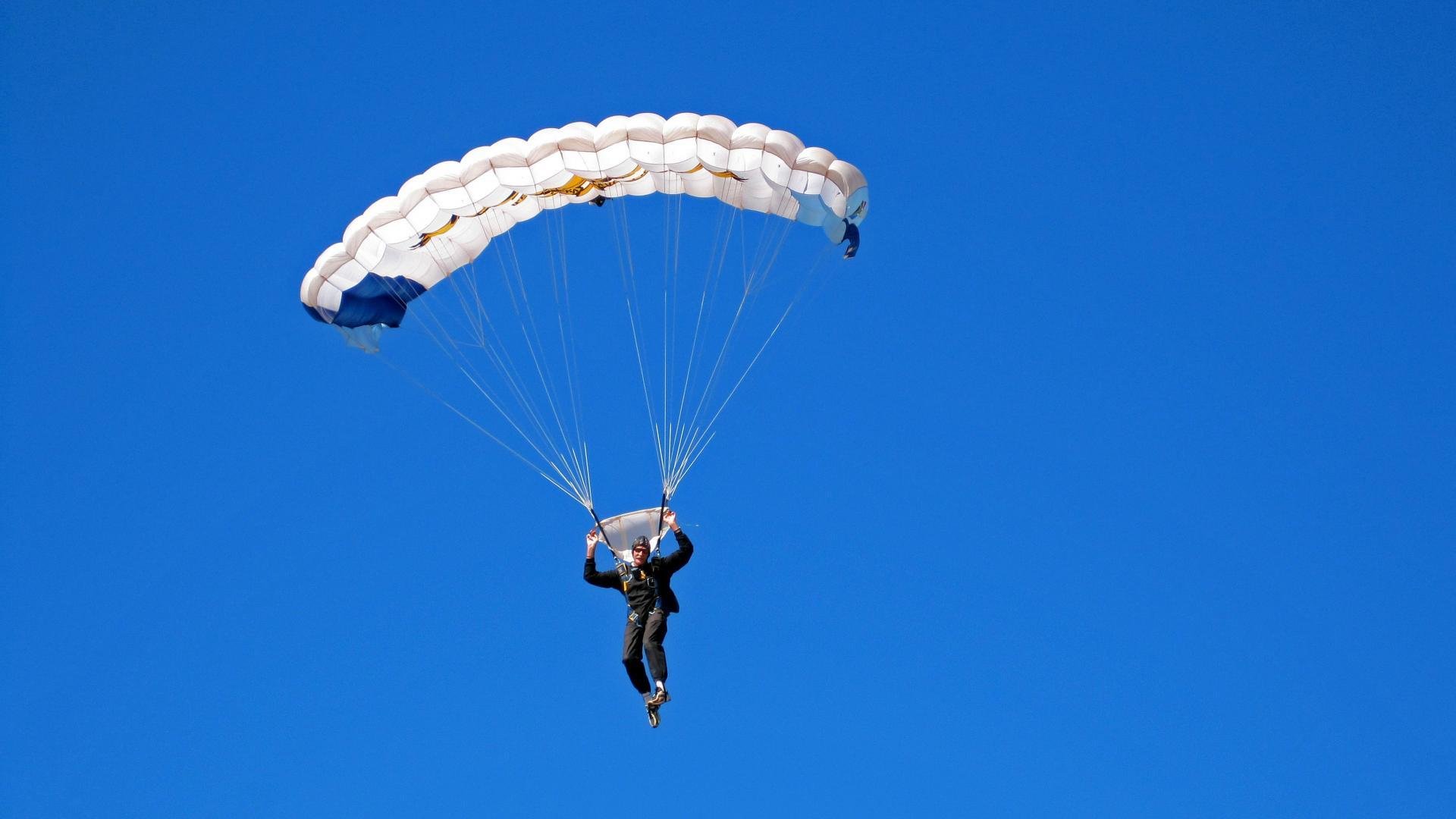 9游app-王楚钦强势反弹乒乓球团体赛，乒乓王楚钦个人简历  第5张