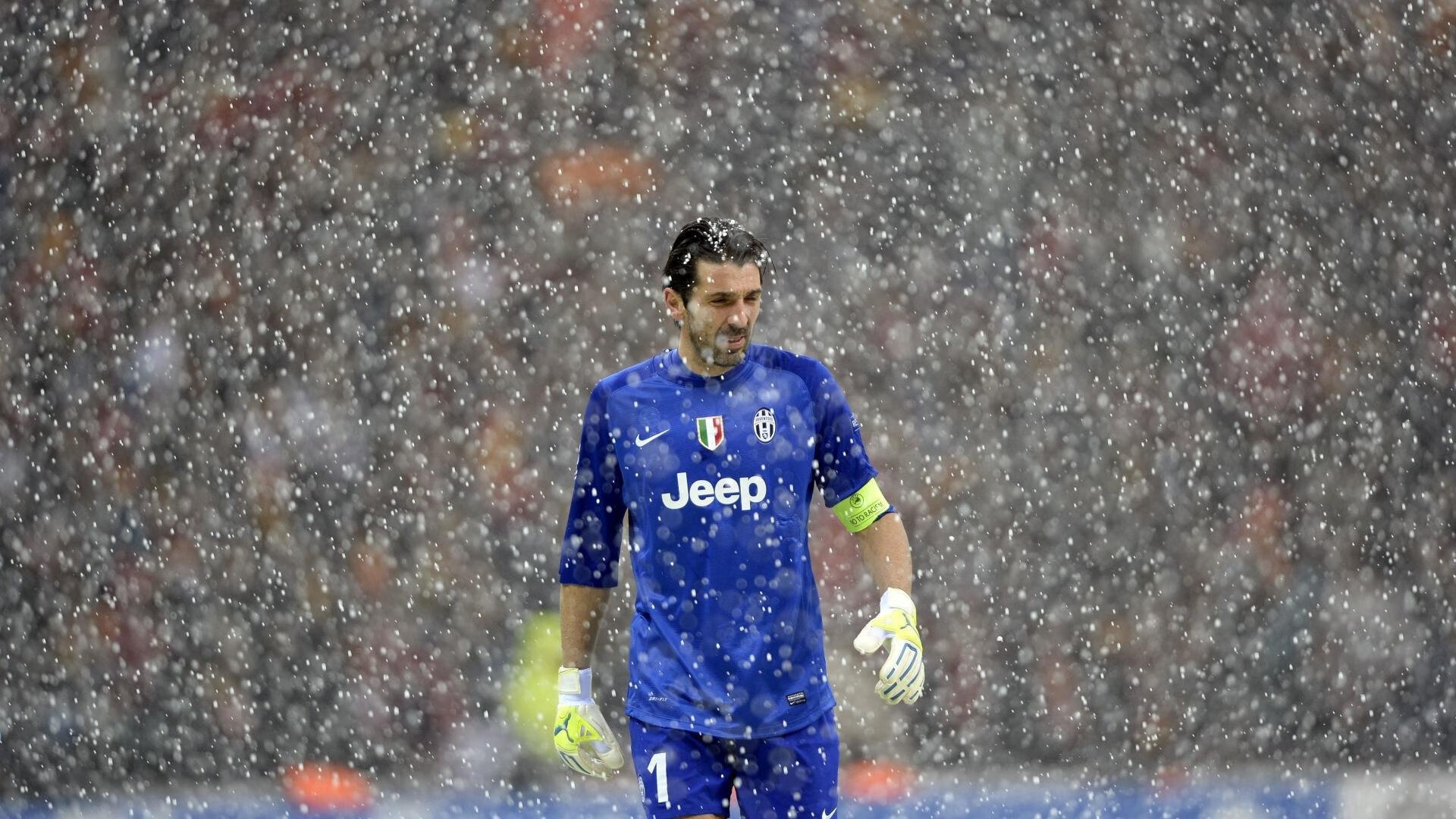 九游官网入口-裁判判罚标准趋于稳定为比赛营造更加公平竞争环境，裁判的规则